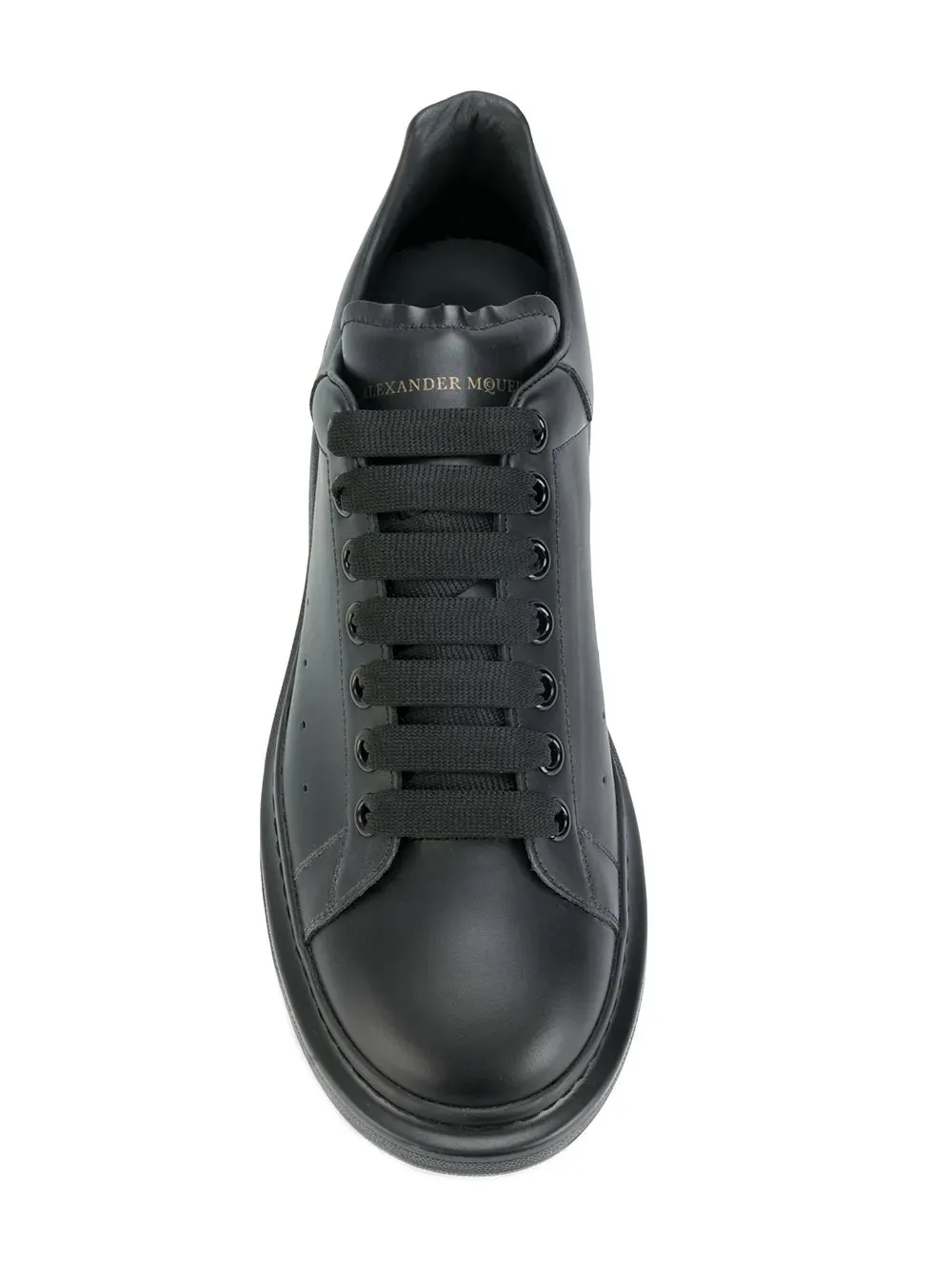 Mac Queen | All Black