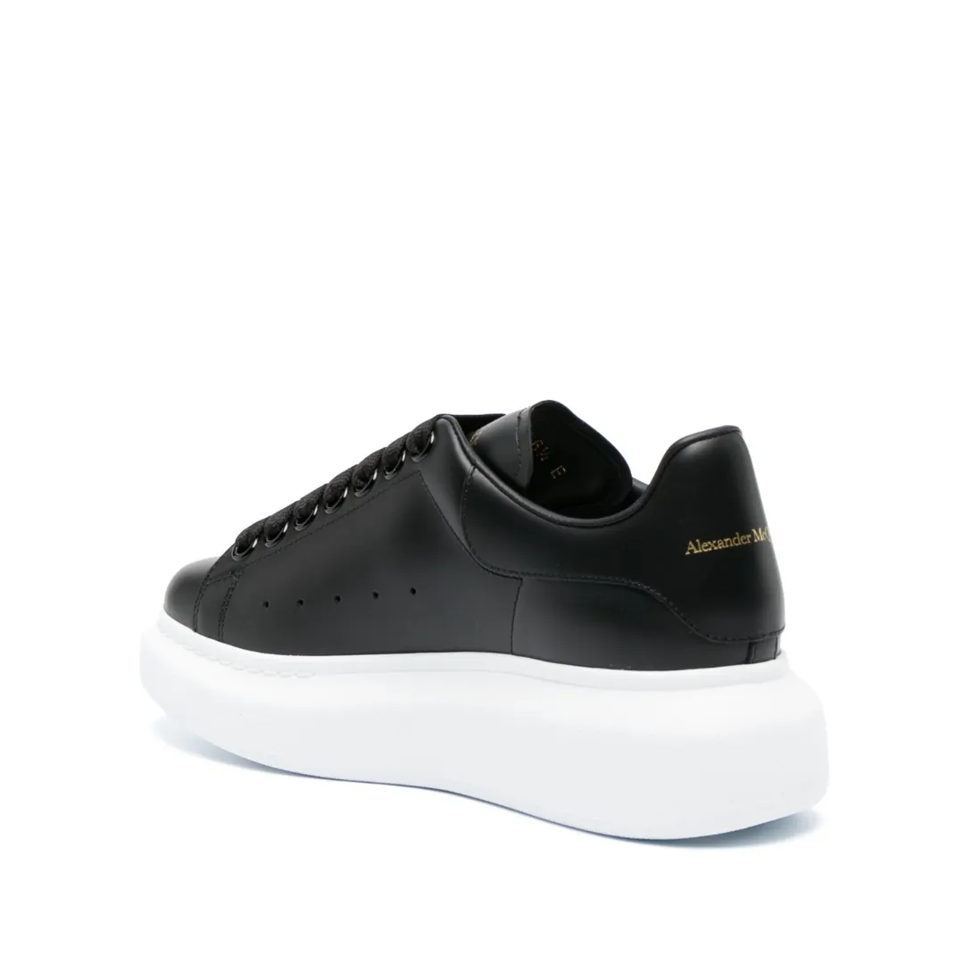 Mac Queen | Preto e branco