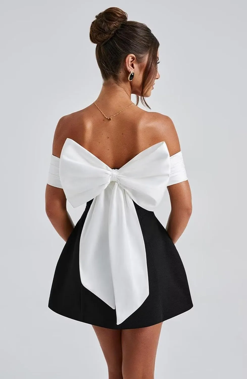 Off Shoulder A-Line Homecoming Dress with Bow Short Cocktail Party Evening Gown