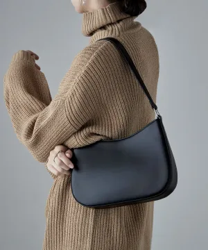 Round form one handle bag