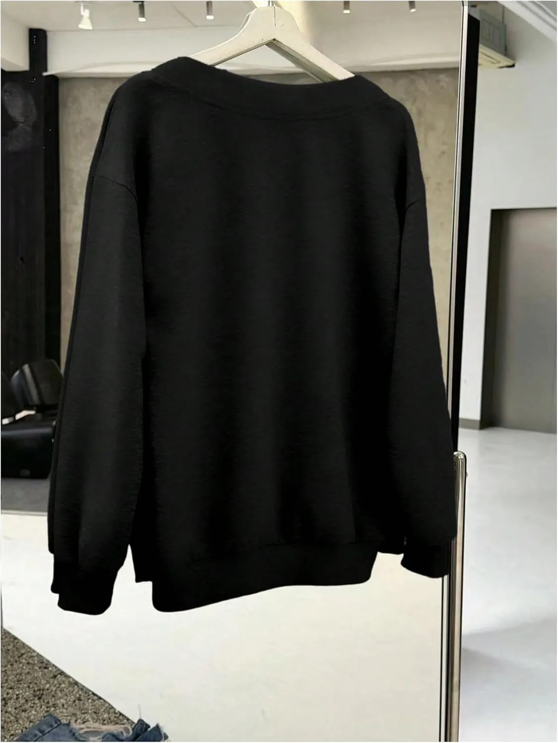 SOLY HUX Women's Oversized Graphic Sweatshirt V Neck Drop Shoulder Long Sleeve Letter Print Casual Pullover Tops