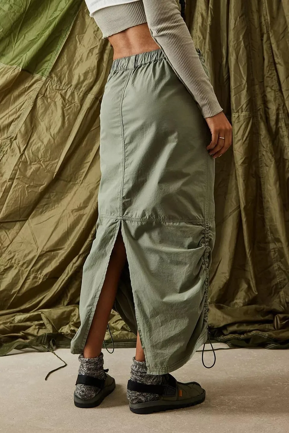 Womens High Waist Cargo Maxi Skirt Y2K Drawstring Back Vintage Ruched Slit Long Skirt with Pockets